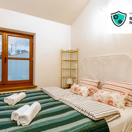 Ok Main Square Apartments Krakow Luaran gambar