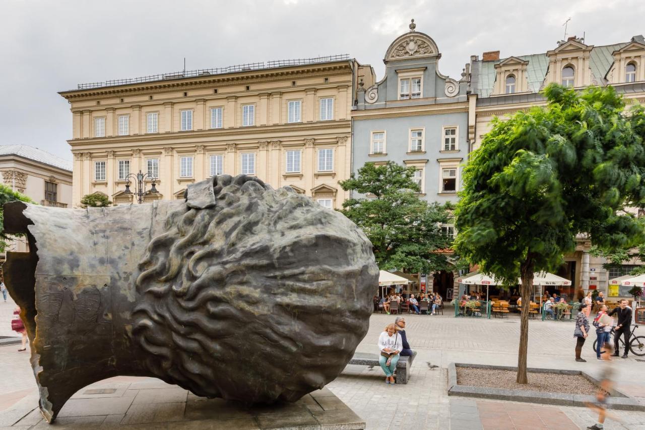 Ok Main Square Apartments Krakow Luaran gambar