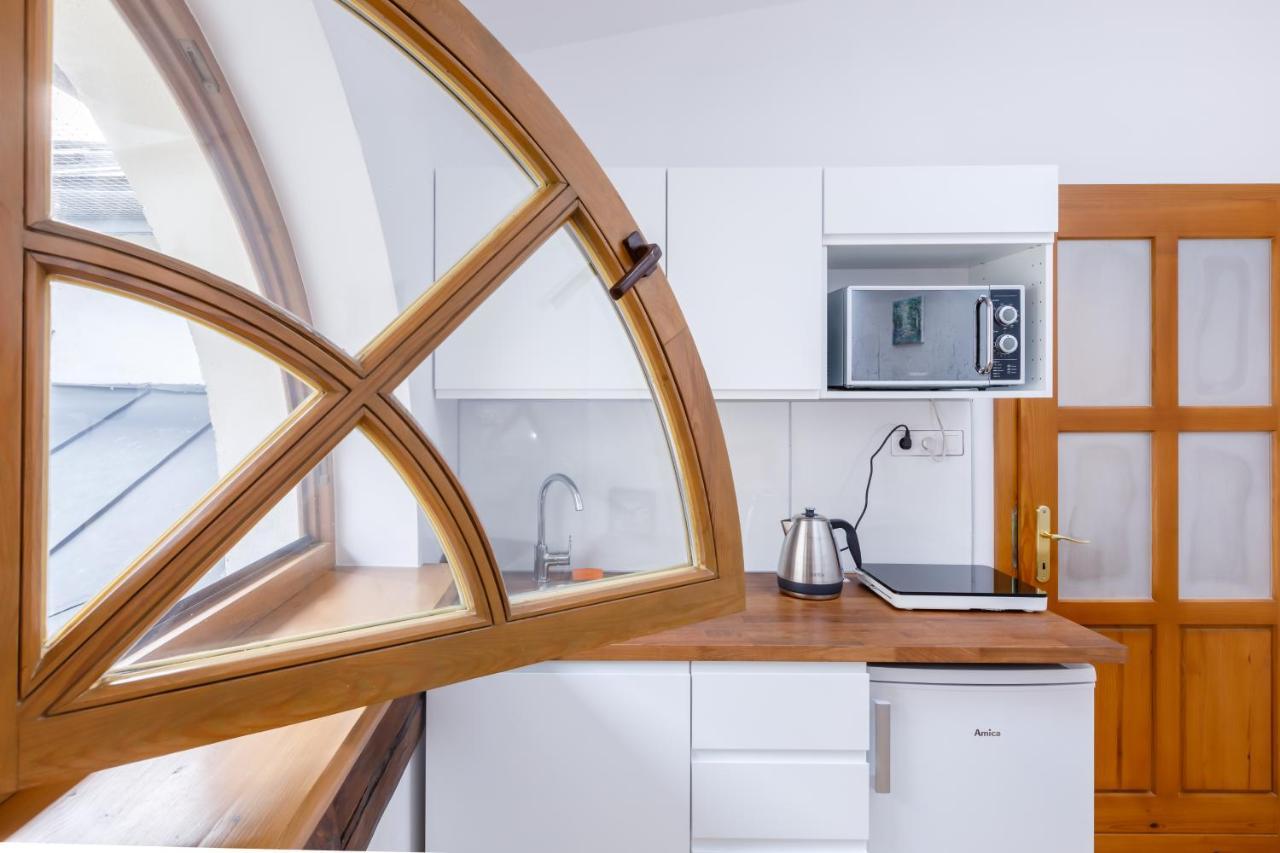 Ok Main Square Apartments Krakow Luaran gambar