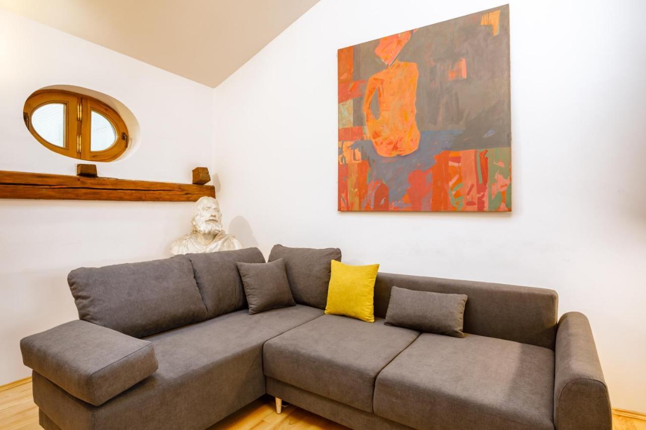 Ok Main Square Apartments Krakow Luaran gambar