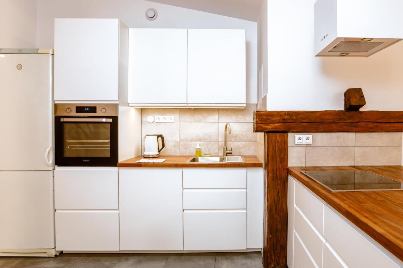 Ok Main Square Apartments Krakow Luaran gambar