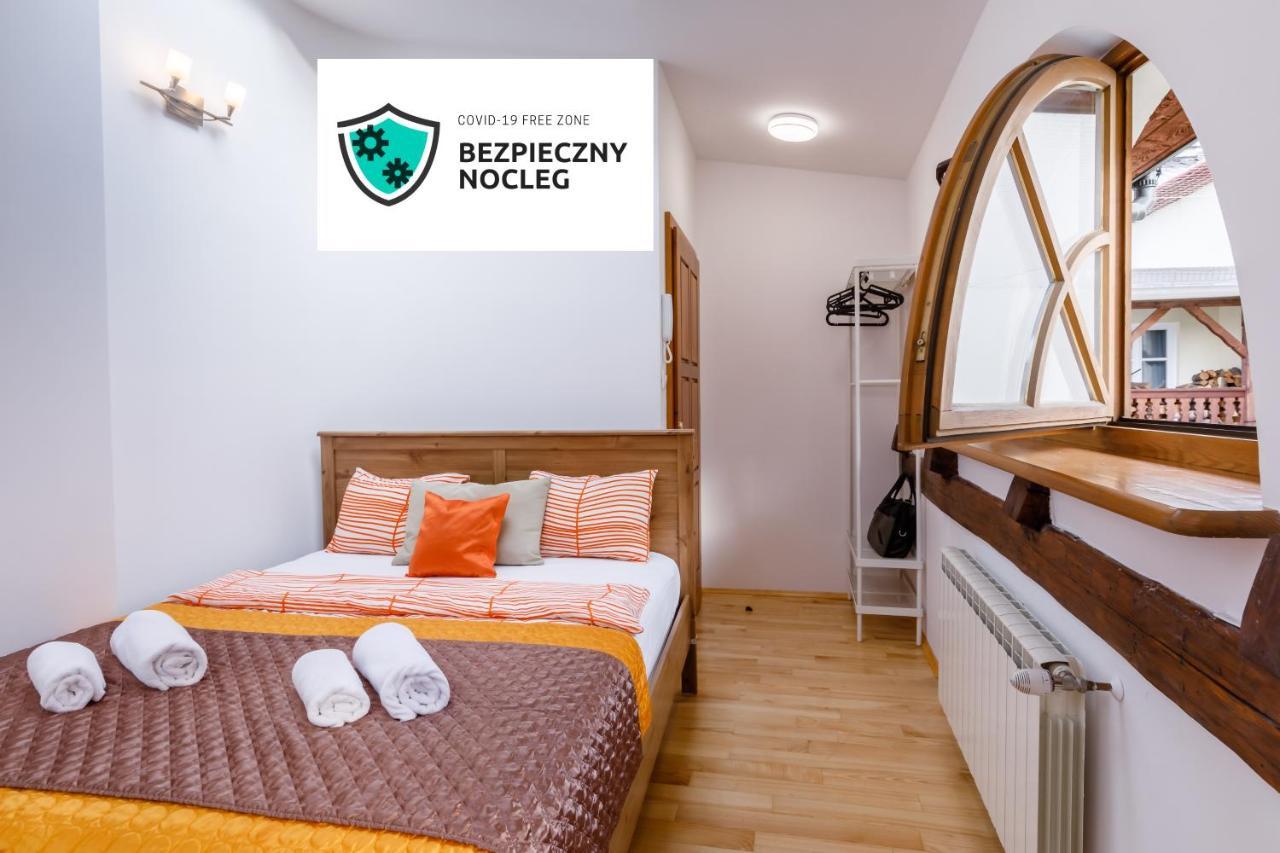Ok Main Square Apartments Krakow Luaran gambar